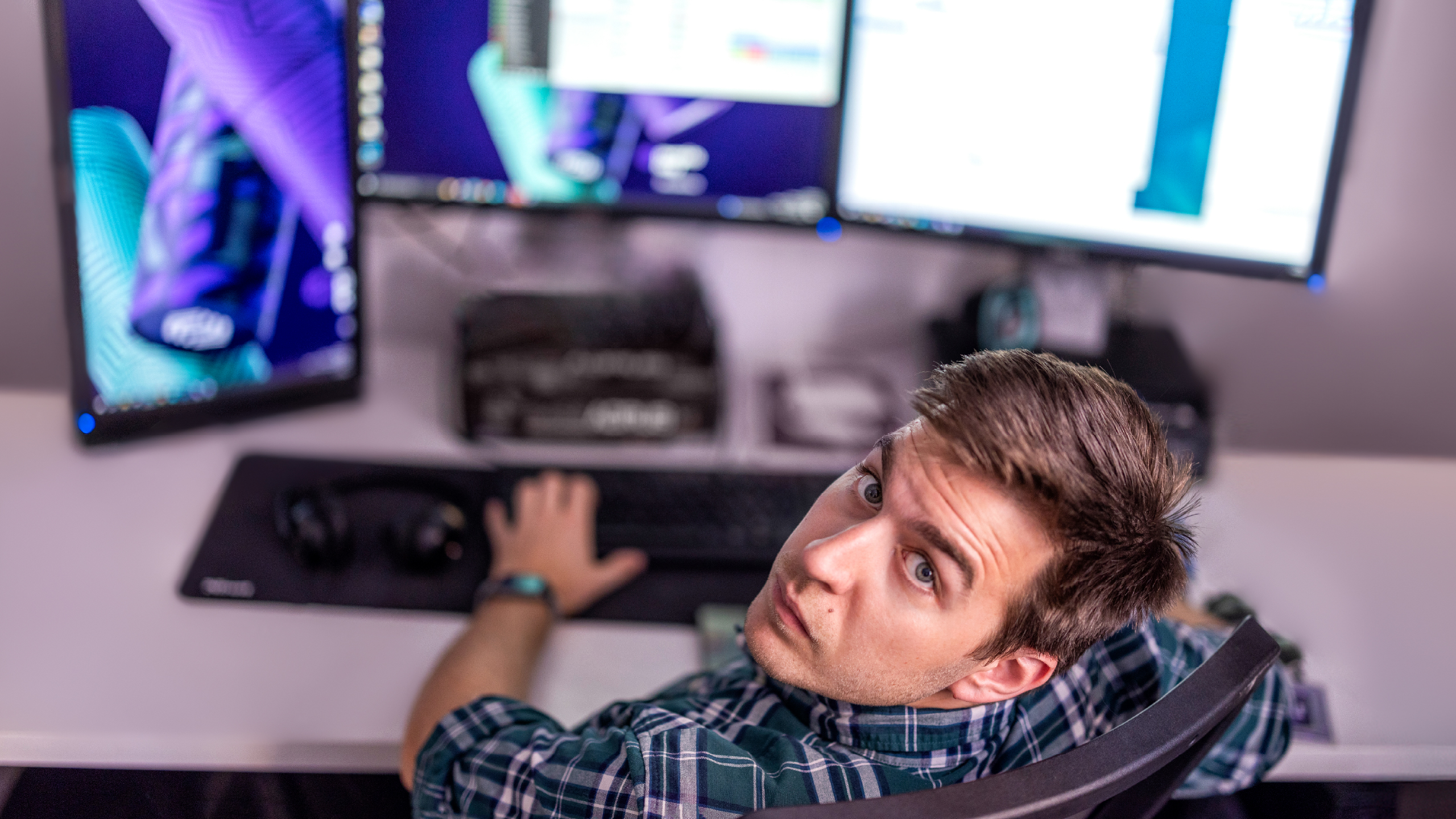 PK Office Images 2560x1440px