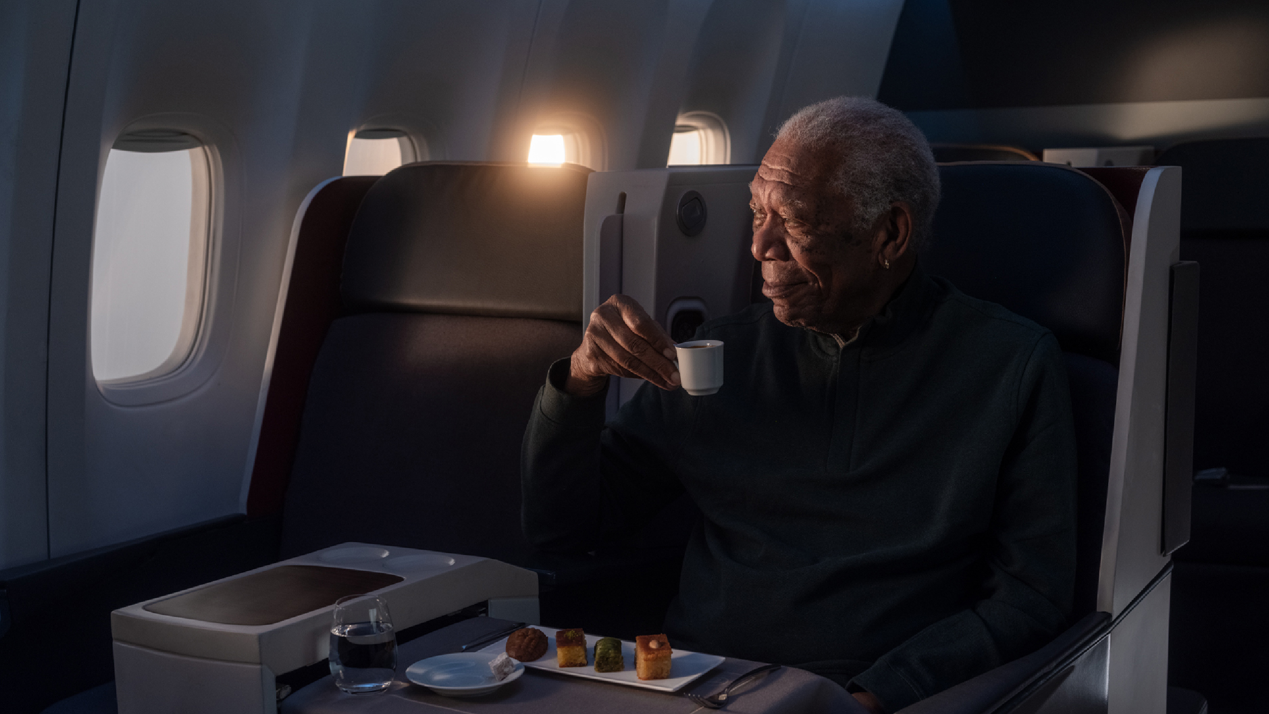 Photo Turkish Airlines 01 2560x1440px Page Before