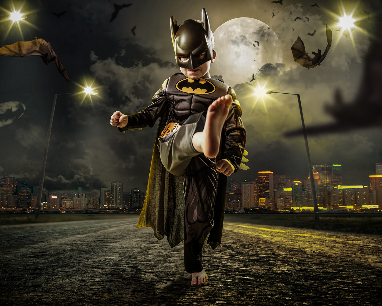 BATMAN STANDING 1450x1160