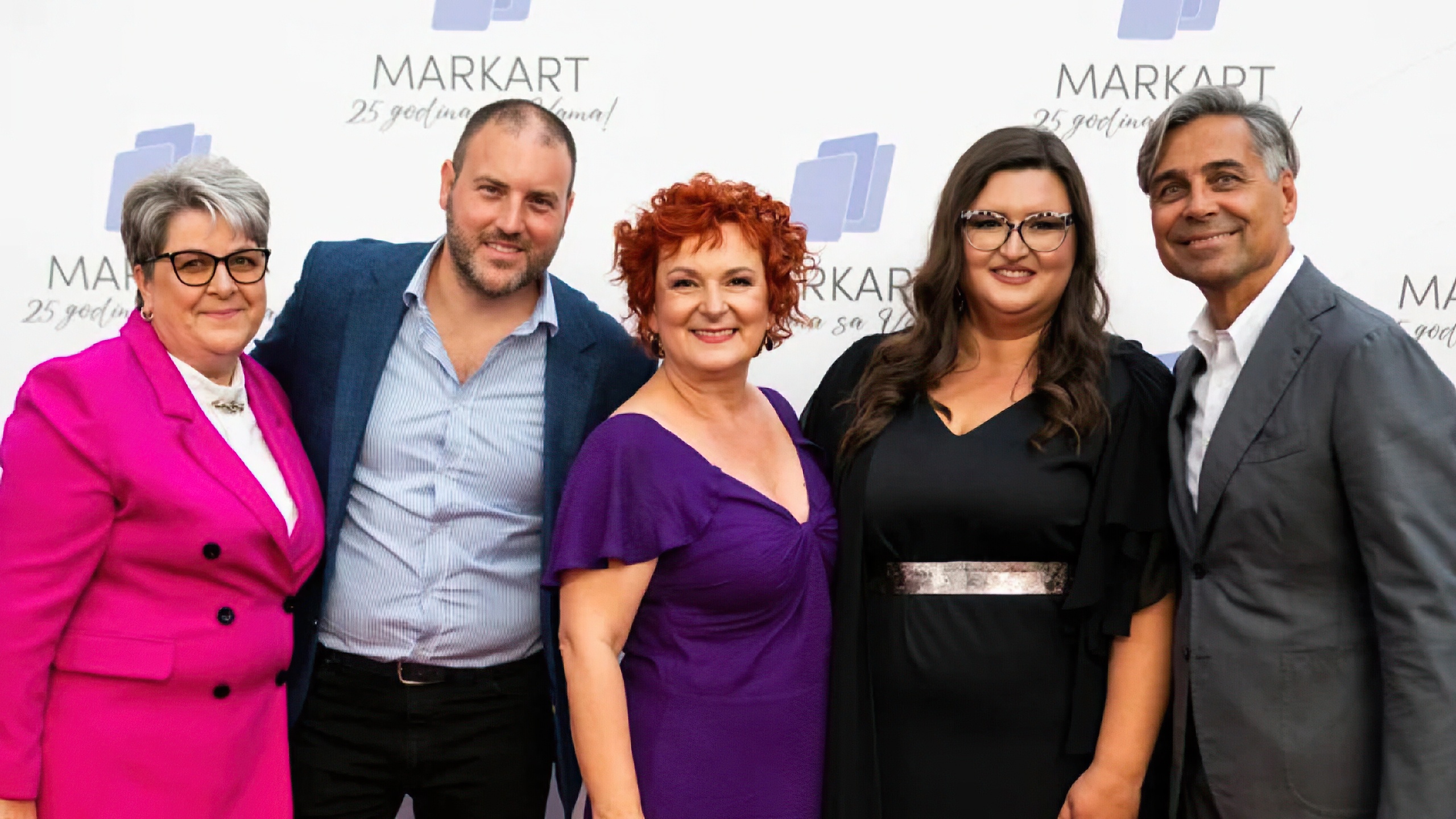 Event Markart 2560x1440px Page Carousel 04 e